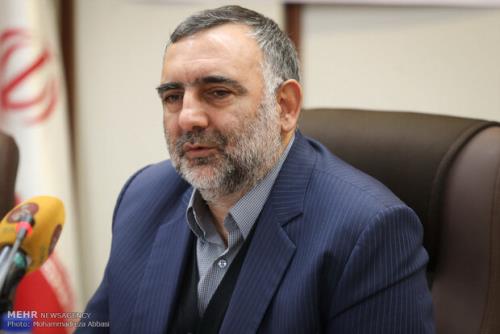 گلستانی قلمی روان و تلاشی ستودنی برای كسب دانش داشت