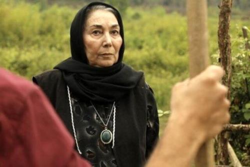 پروانه معصومی: هرچه جوان تر بهتر