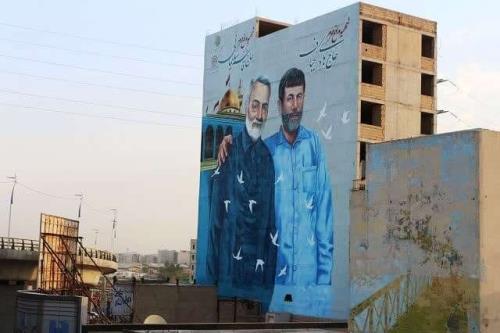 خیابان های شهر با عکس شهدا زیباتر است خیابان های شهر با عکس شهدا زیباتر است