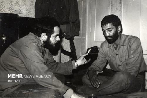 سیلی حاج احمد به پاسداری که اسیر عراقی را زد