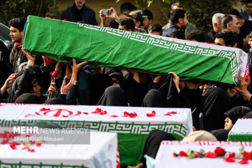 پیکر 44 شهید تازه تفحص شده از شلمچه وارد کشور می شوند