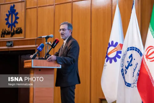 تاکید رییس جهاد دانشگاهی بر نقش ماندگار جشنواره کتاب سال دانشجویی در راه حرفه ای نویسندگان جوان