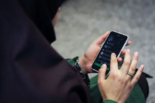 تعقیب سایبری روی دیگر روابط عاطفی در شبکه های اجتماعی