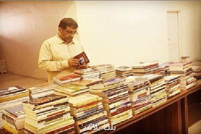 ضرغامی ۲۰۰ جلد كتاب به فرهنگسرای اندیشه اهدا كرد