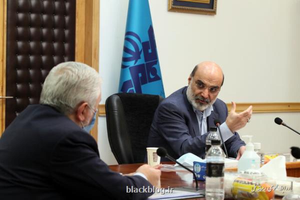 آمریكا روزی ۴۰۰۰ كشته بر اثر كرونا دارد