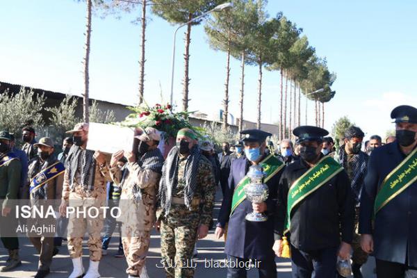 پیكر مطهر یك شهید گم نام در صدا و سیمای یزد آرام گرفت